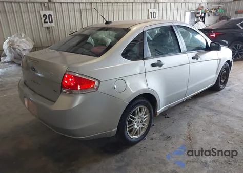 2010 Ford Focus Se z USA, uszkodzony, nr VIN 1FAHP3FN3AW168576